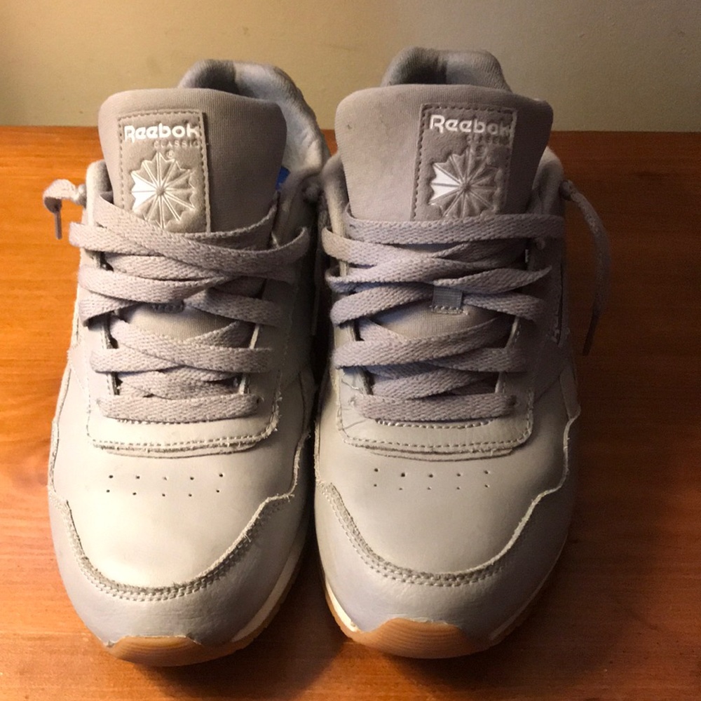 Reebok classic size 8.